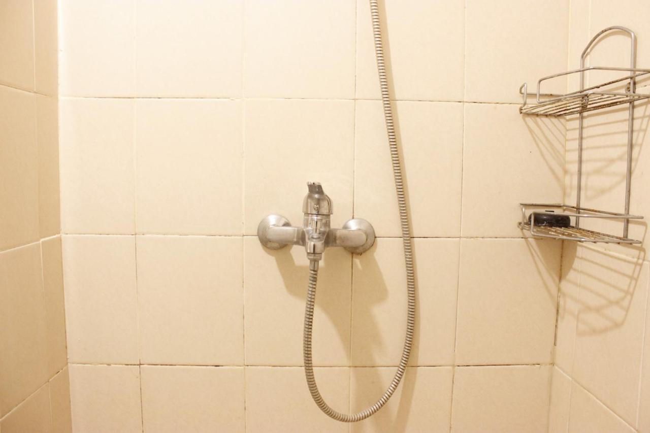 Relaxing 1br At Parahyangan Near Cihampelas By Travelio *